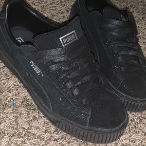 Glitter Rihanna x PUMA sneakers